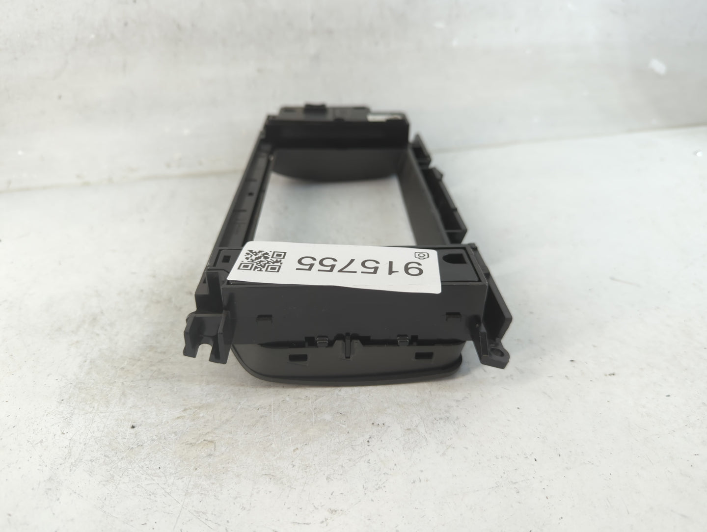 2013-2015 Land Rover Range Rover Evoque Radio AM FM Cd Player Receiver Replacement P/N:EJ32-18C858-GC 140821-04 Fits OEM Use