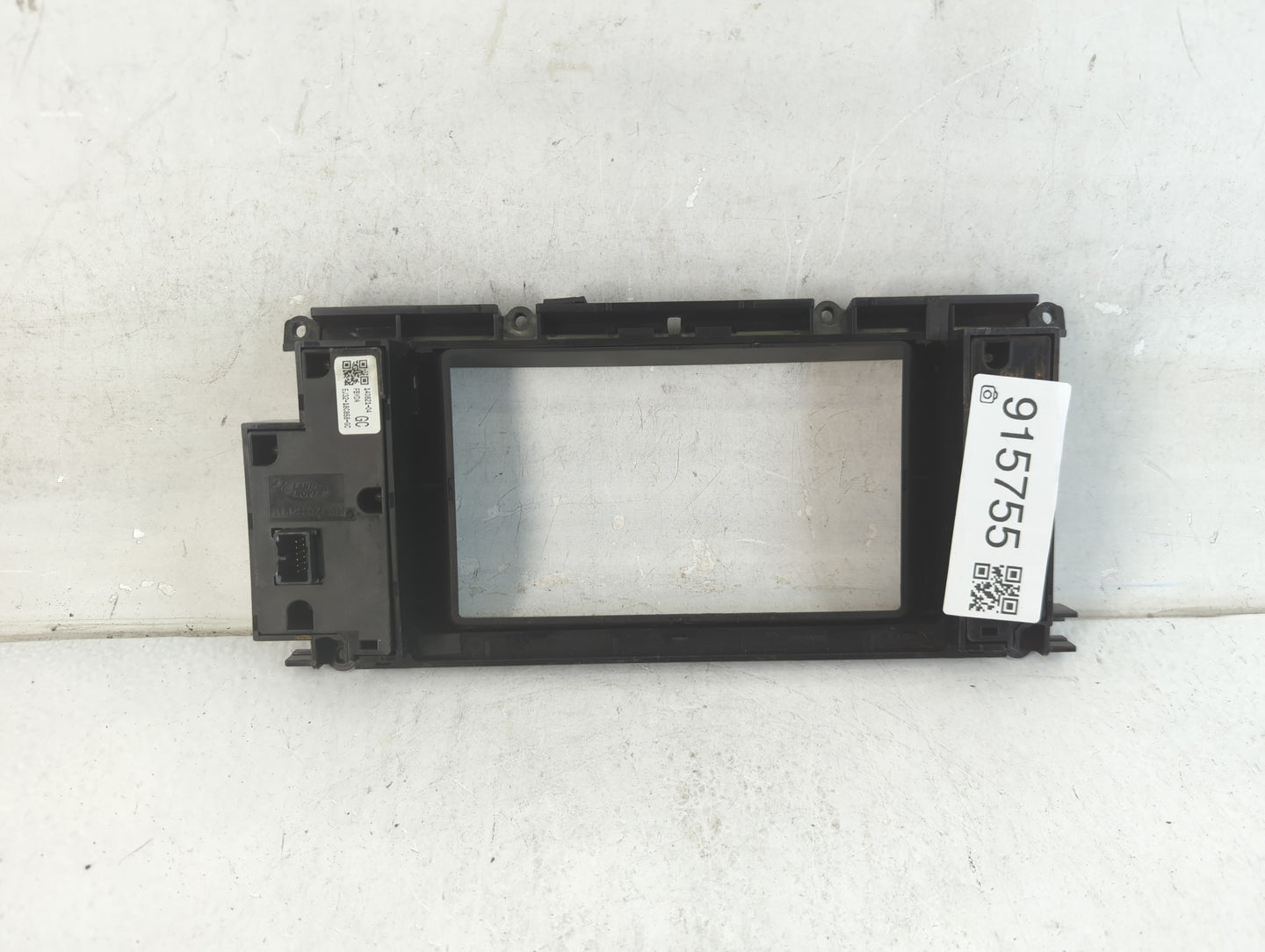 2013-2015 Land Rover Range Rover Evoque Radio AM FM Cd Player Receiver Replacement P/N:EJ32-18C858-GC 140821-04 Fits OEM Use