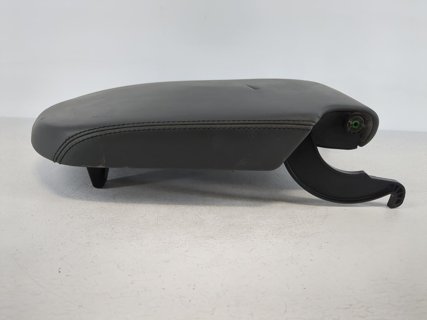 2014-2020 Land Rover Range Rover Sport Center Console Armrest Cover Lid Fits Fits 2014 2015 2016 2017 2018 2019 2020 OEM Use