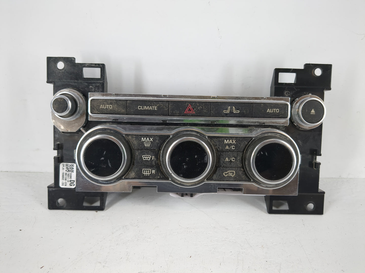 2014-2015 Land Rover Range Rover Sport Climate Control Module Temperature AC/Heater Replacement P/N:DK62-14B560 Fits OEM Use