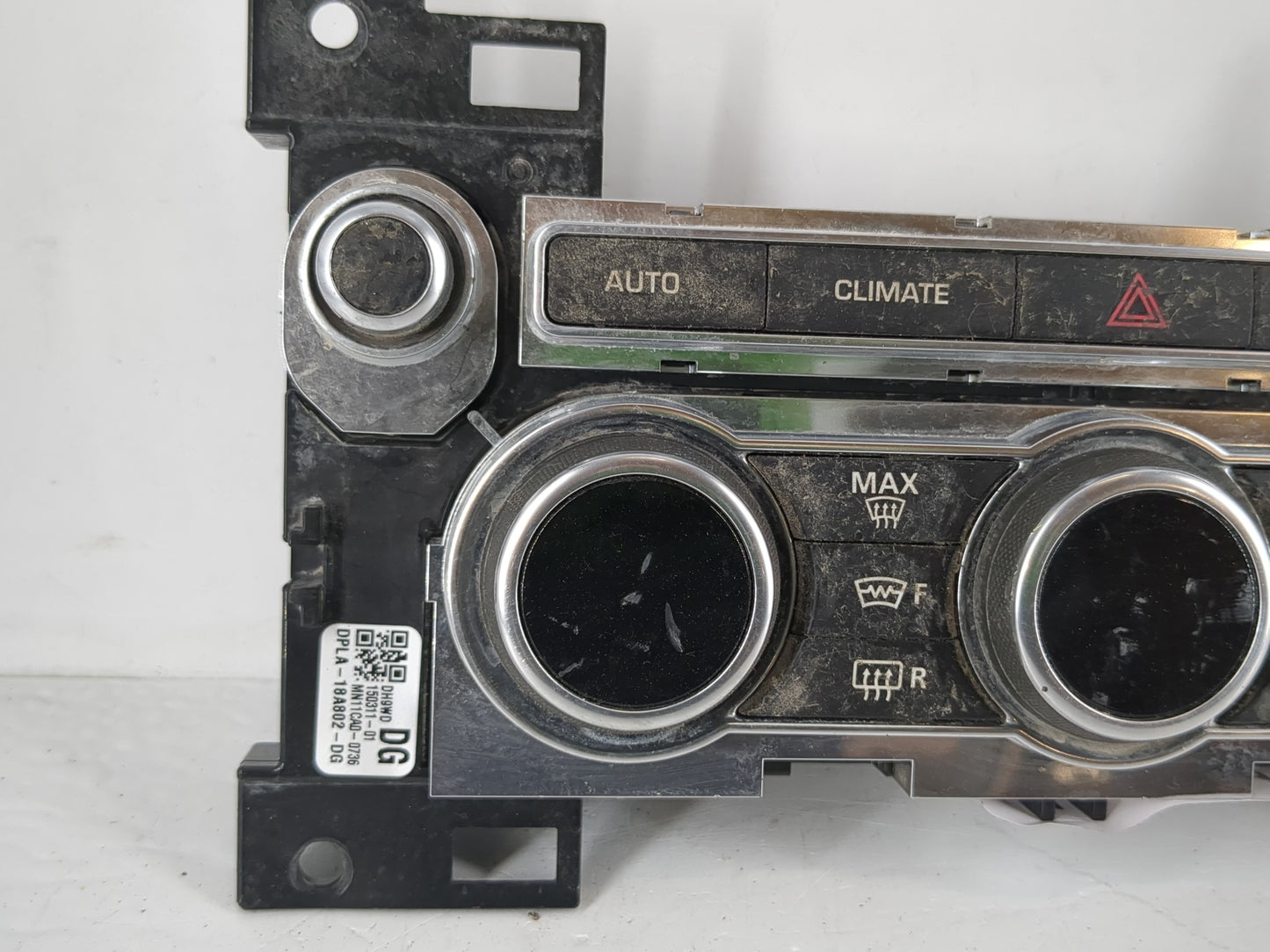 2014-2015 Land Rover Range Rover Sport Climate Control Module Temperature AC/Heater Replacement P/N:DK62-14B560 Fits OEM Use