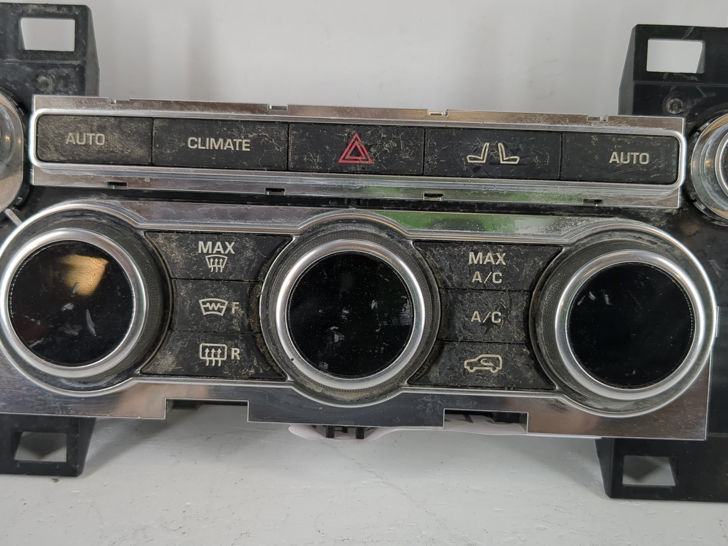 2014-2015 Land Rover Range Rover Sport Climate Control Module Temperature AC/Heater Replacement P/N:DK62-14B560 Fits OEM Use