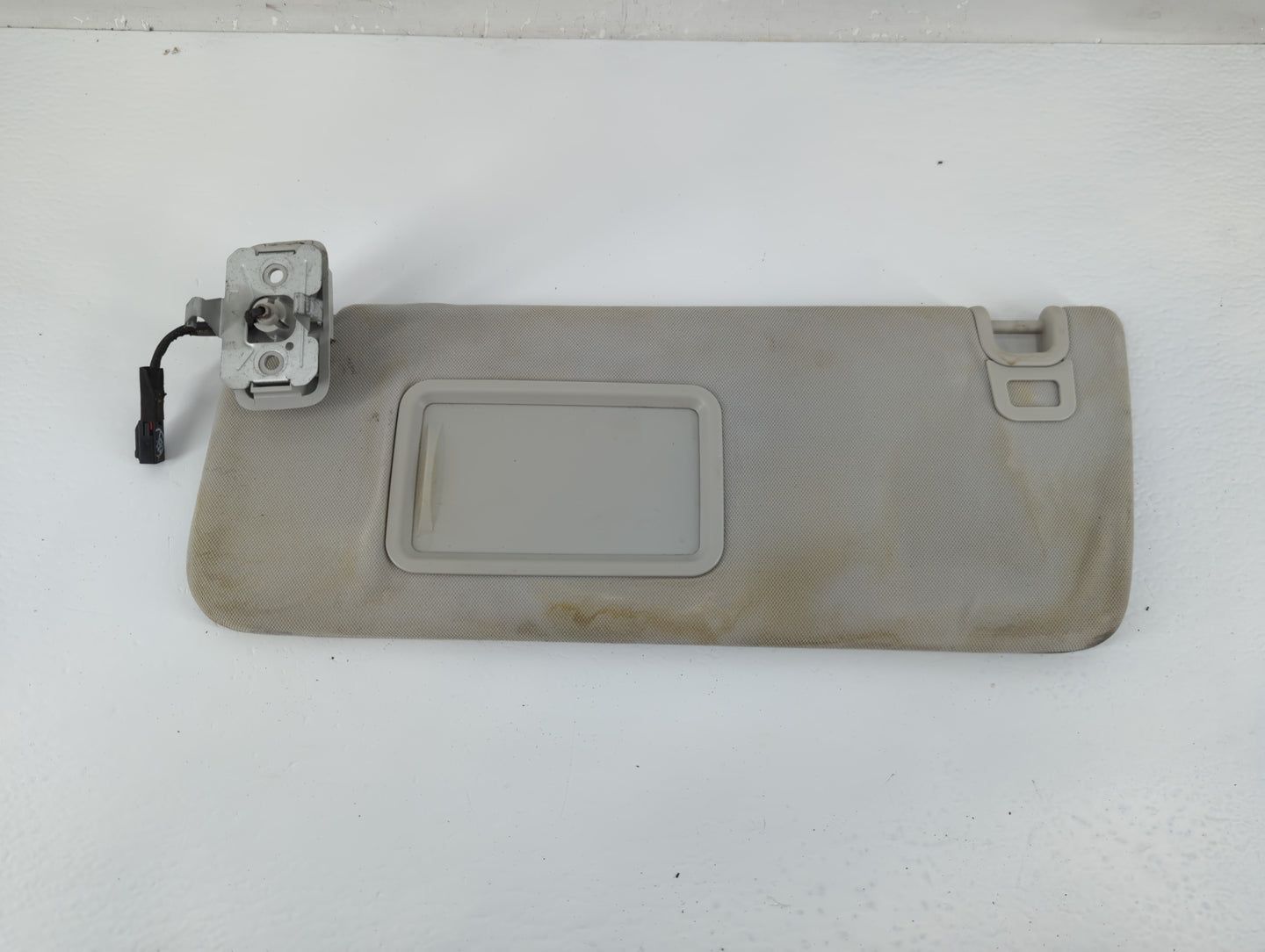 2014-2015 Land Rover Range Rover Sport Sun Visor Shade Replacement Driver Left Mirror Fits Fits 2014 2015 OEM Used Auto Part