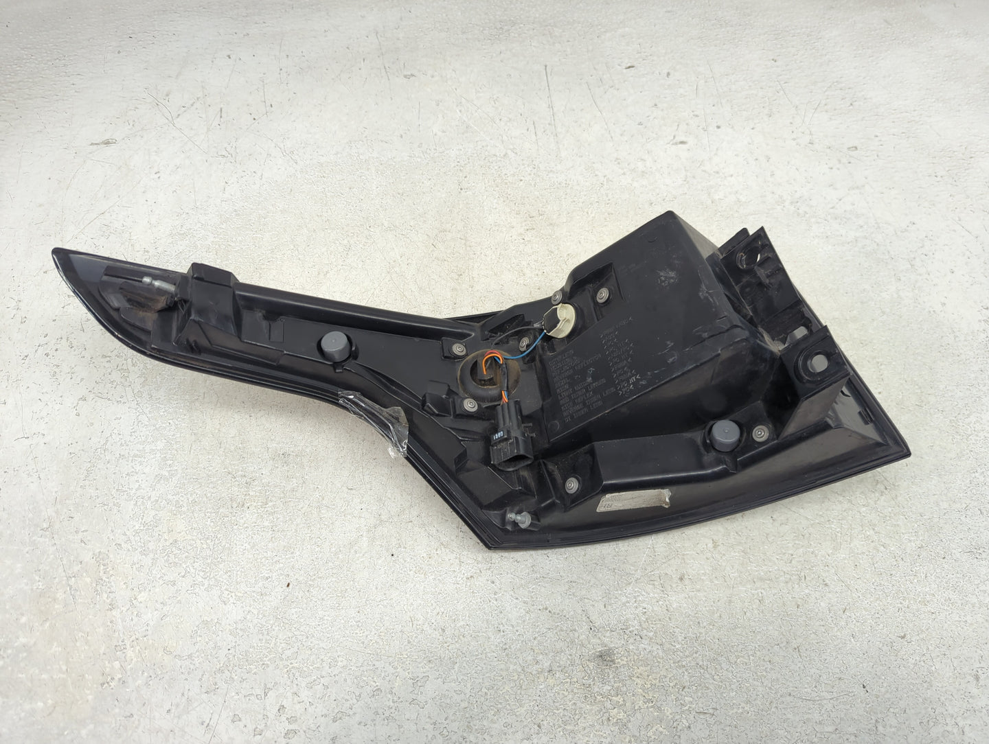 2015 Land Rover Range Rover Sport Tail Light Assembly Passenger Right OEM Fits OEM Used Auto Parts - Oemusedautoparts1.com
