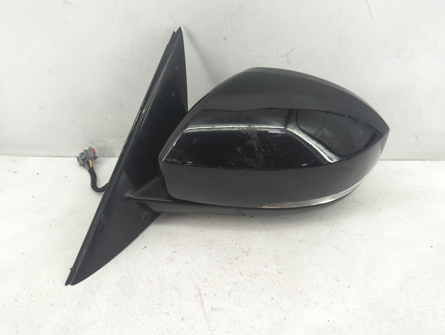 2014-2020 Land Rover Range Rover Sport Driver Side View Mirror - Left Door Mirror OEM Used - Oemusedautoparts1.com