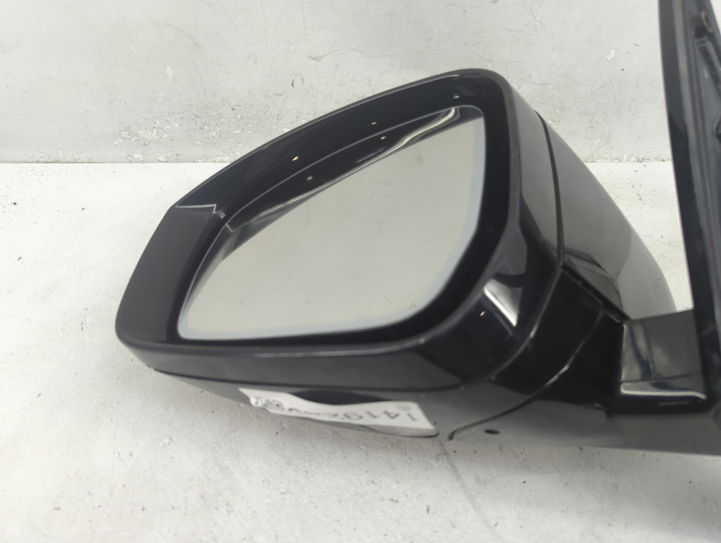 2014-2020 Land Rover Range Rover Sport Driver Side View Mirror - Left Door Mirror OEM Used - Oemusedautoparts1.com
