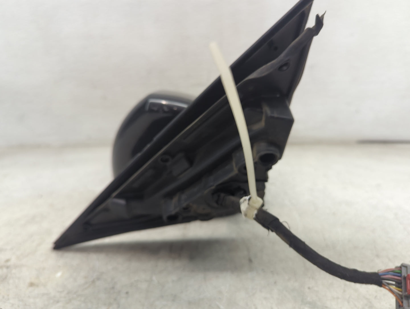 2014-2020 Land Rover Range Rover Sport Driver Side View Mirror - Left Door Mirror OEM Used - Oemusedautoparts1.com