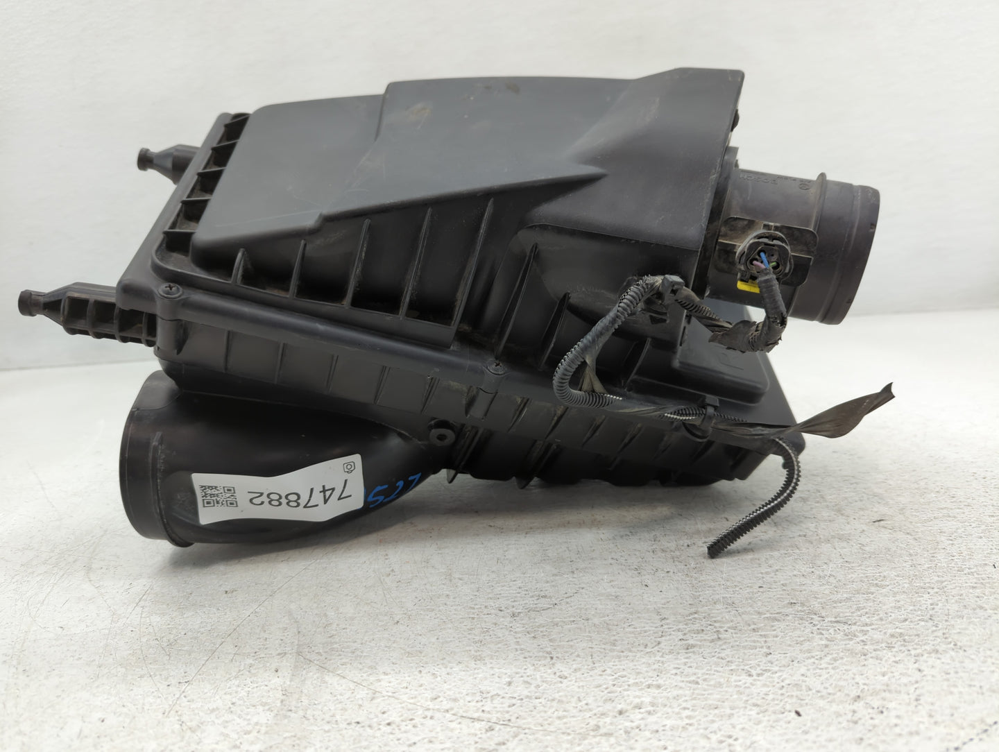 2016-2019 Land Rover Range Rover Sport Air Cleaner Intake-duct Hose Tube - Oemusedautoparts1.com