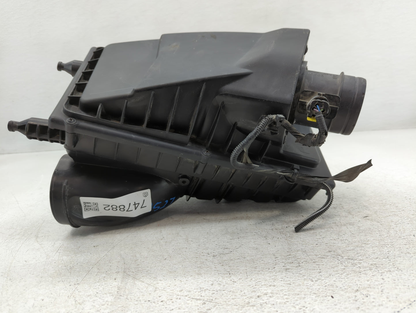 2016-2019 Land Rover Range Rover Sport Air Cleaner Intake-duct Hose Tube - Oemusedautoparts1.com