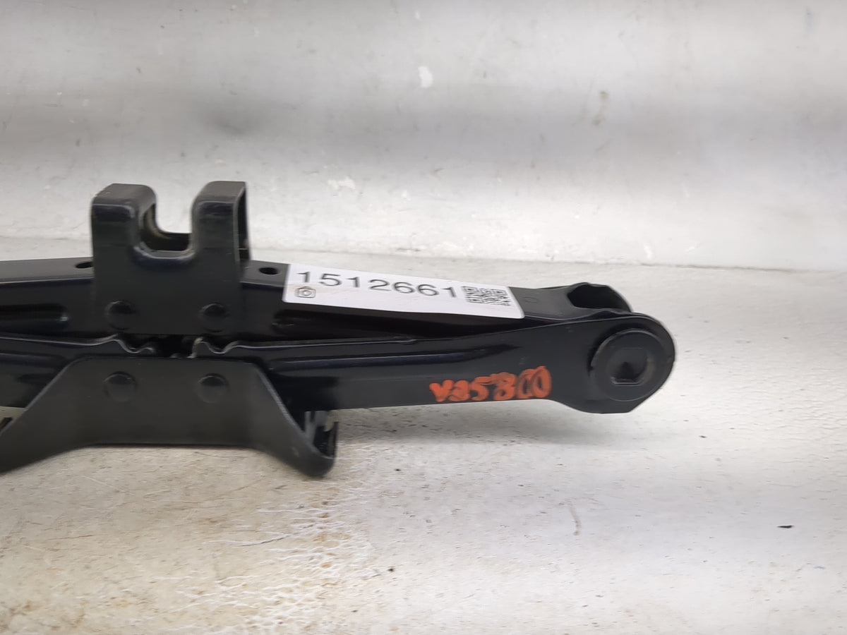 2015 Lexus Ct200h Spare Scissor Car Jack - Oemusedautoparts1.com