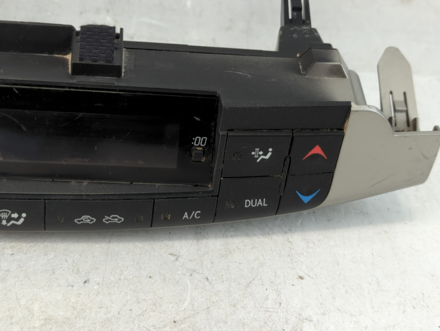 2014-2017 Lexus Ct200h Climate Control Module Temperature AC/Heater Replacement P/N:55900-76100 Fits Fits 2014 2015 2016 201