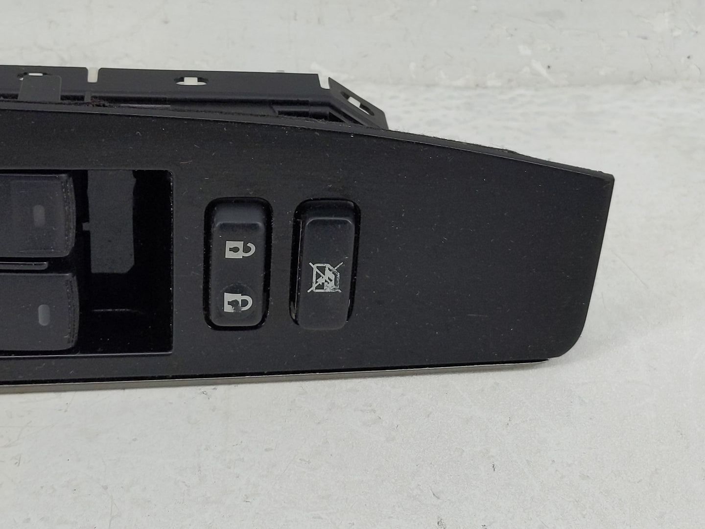 2013-2018 Lexus Es300h Master Power Window Switch Replacement Driver Side Left P/N:84040-33091 Fits OEM Used Auto Parts - Oe