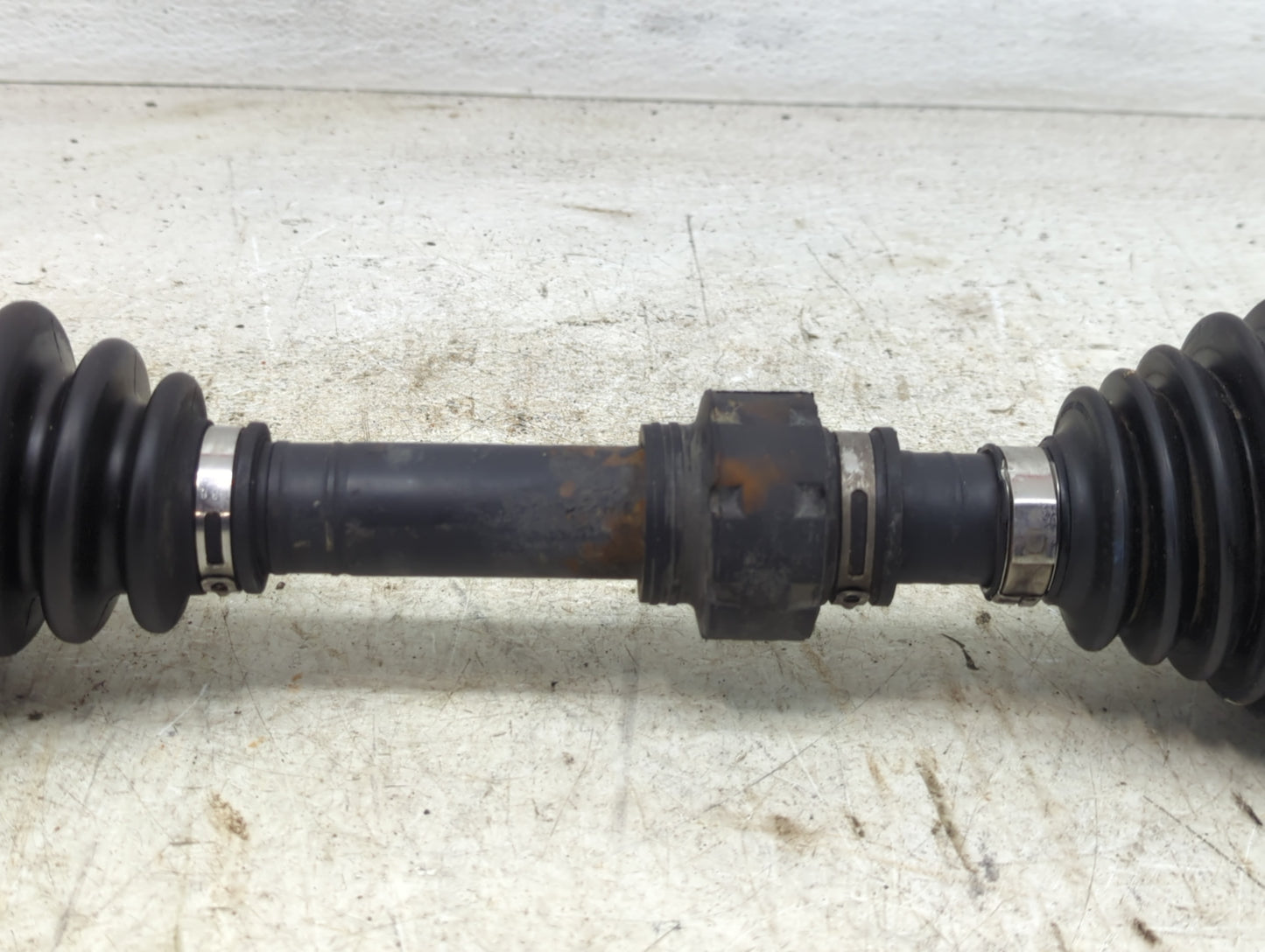 2013-2018 Lexus Es300h Axle Shaft Front Driver Cv C/v - Oemusedautoparts1.com
