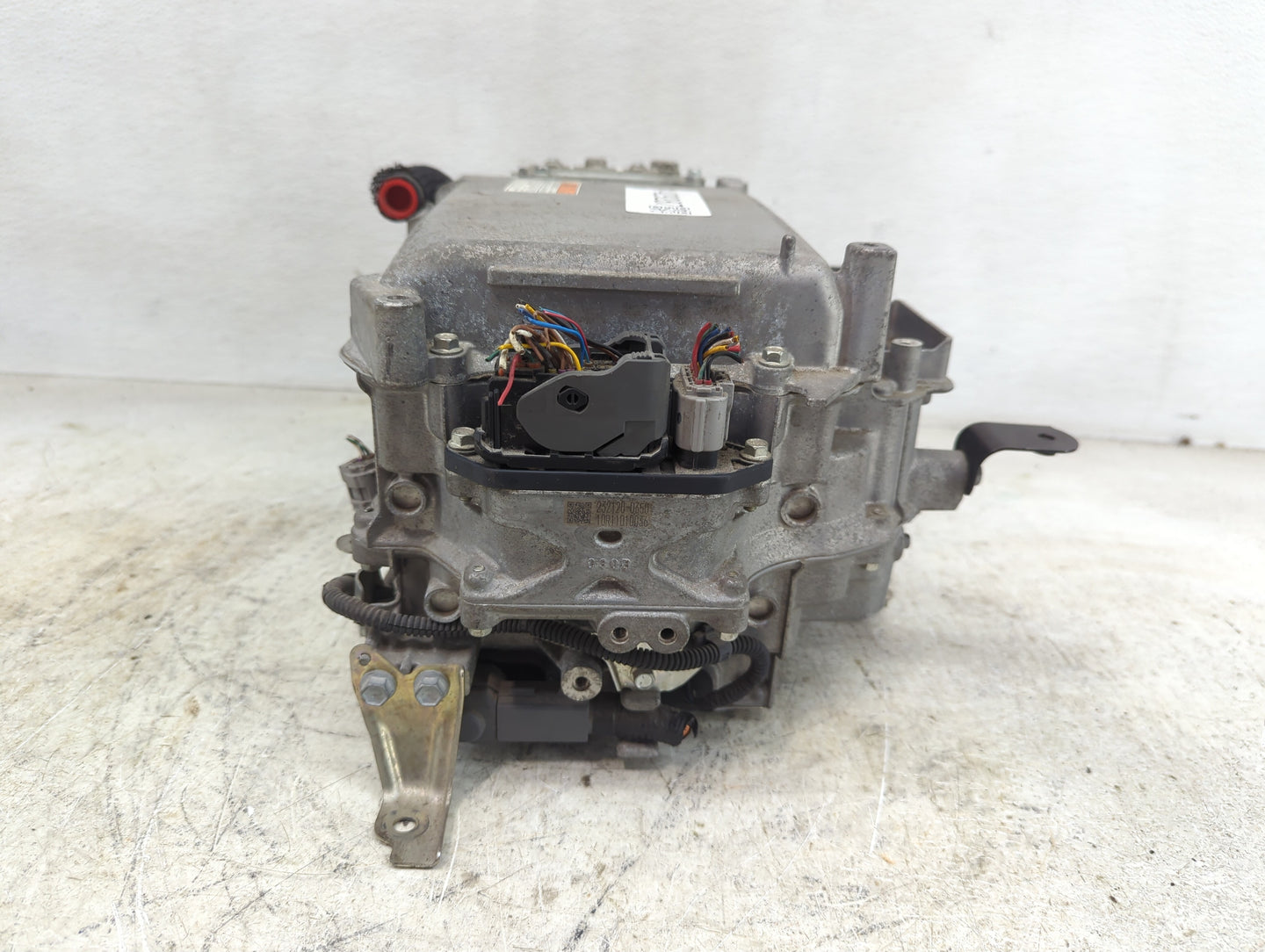 2013-2018 Lexus Es300h Hybrid DC Synergy Drive Power Inverter P/N:232100-1390 G9200-33171 Fits OEM Used Auto Parts - Oemused