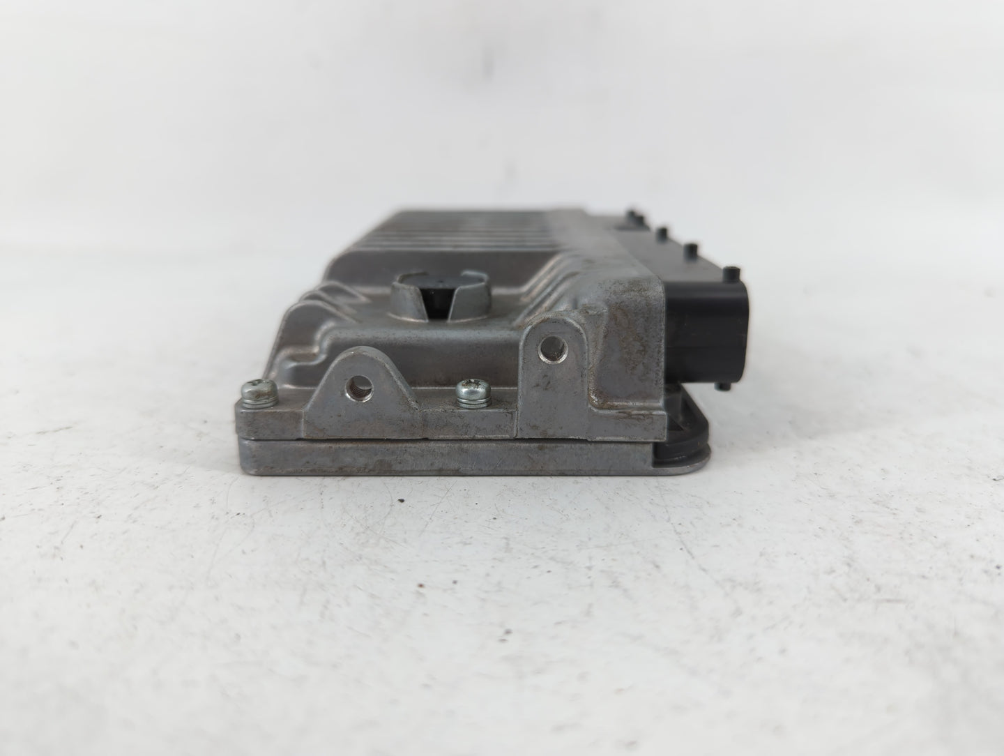2015 Lexus Es300h PCM Engine Control Computer ECU ECM PCU OEM P/N:275600-2750 89661-33Q40 Fits OEM Used Auto Parts - Oemused