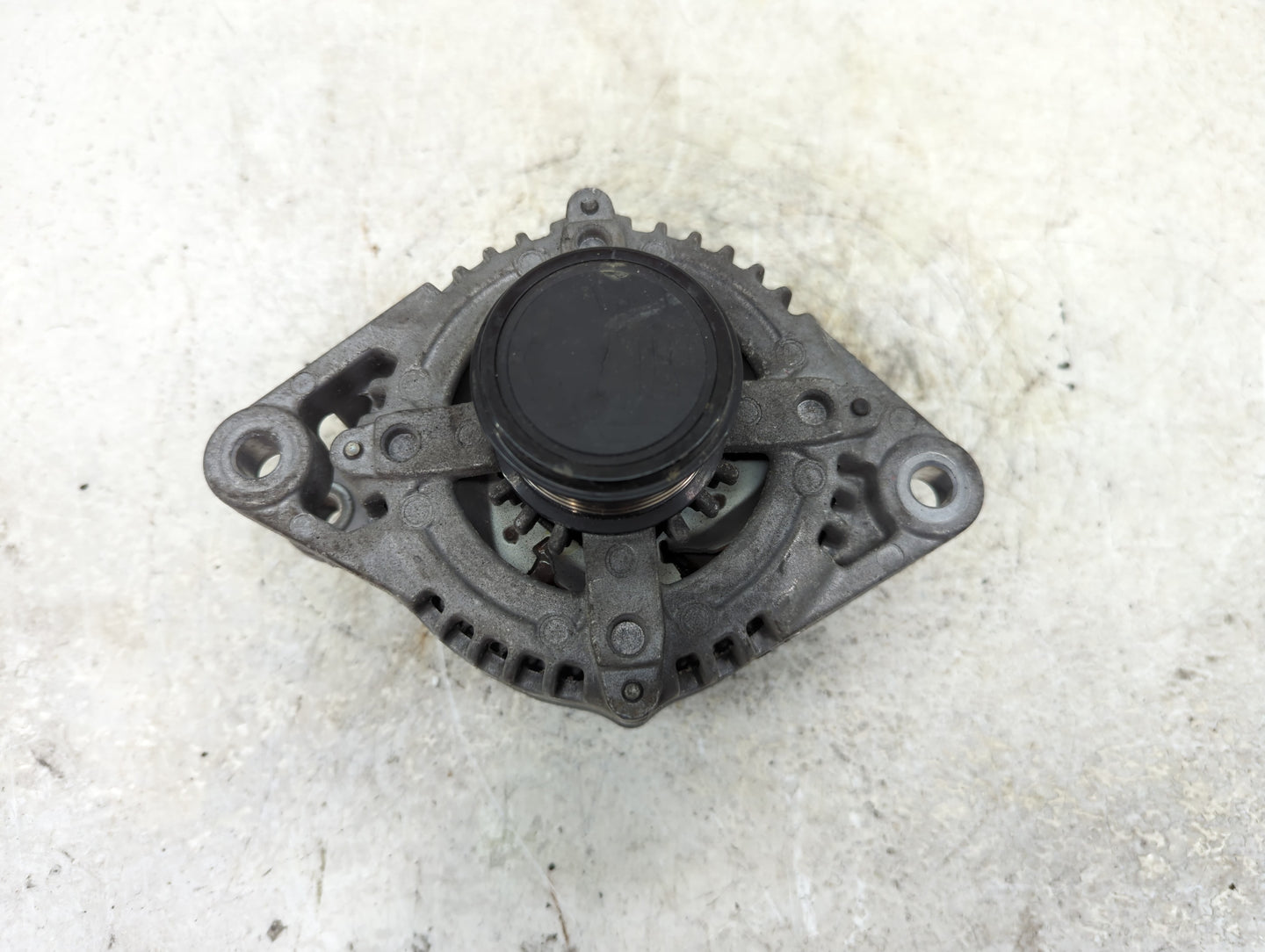 2015 Lexus Es350 Alternator Replacement Generator Charging Assembly Engine OEM P/N:27060-31331 Fits OEM Used Auto Parts - Oe