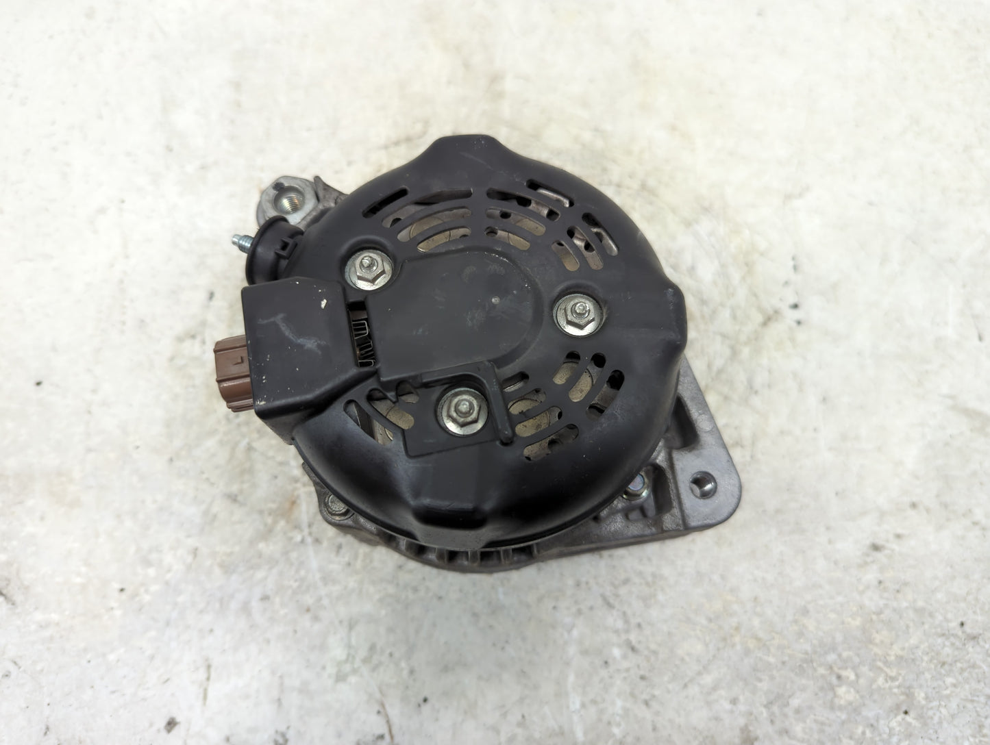 2015 Lexus Es350 Alternator Replacement Generator Charging Assembly Engine OEM P/N:27060-31331 Fits OEM Used Auto Parts - Oe