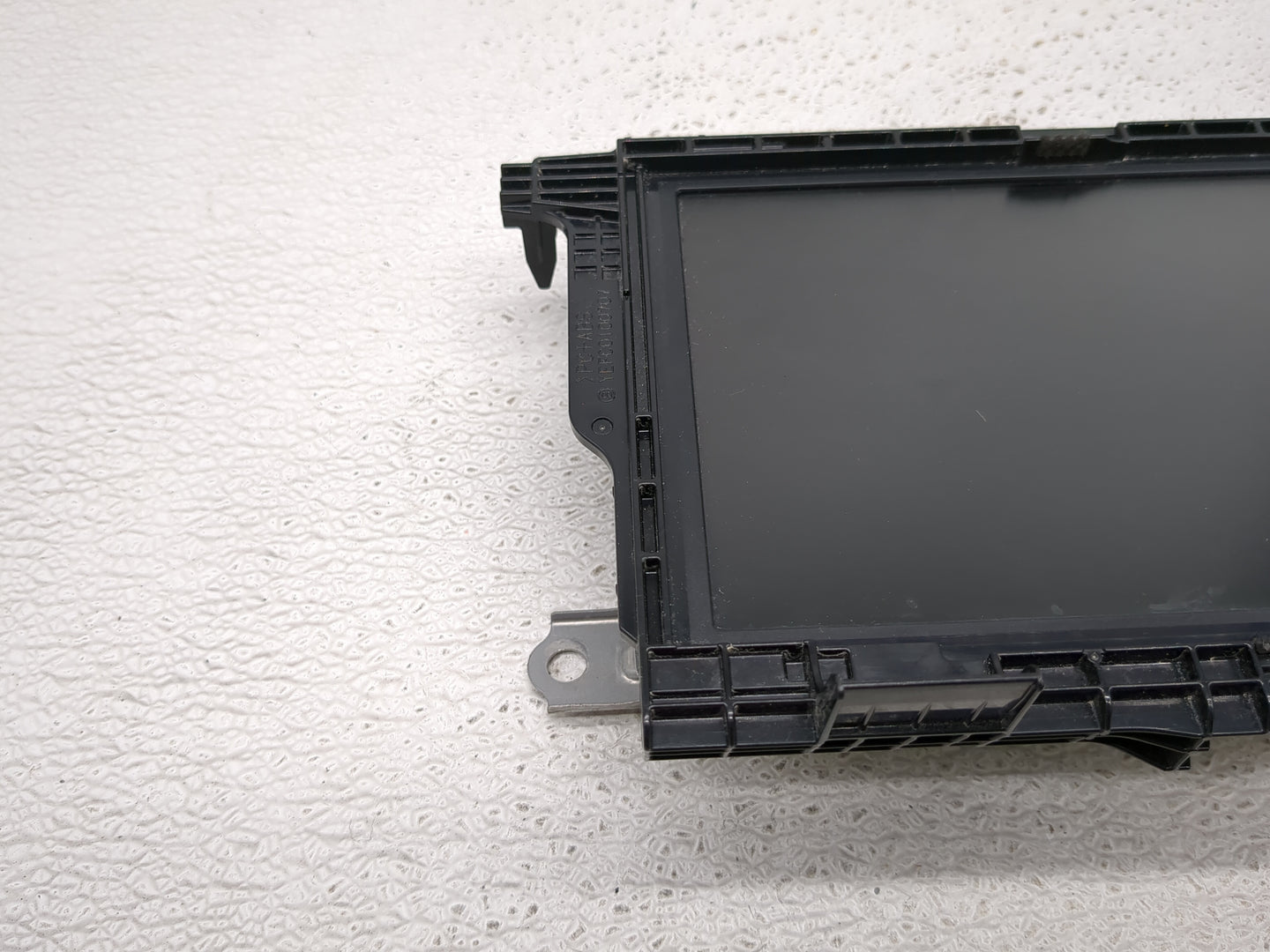 2015-2016 Lexus Es350 Information Display Screen - Oemusedautoparts1.com