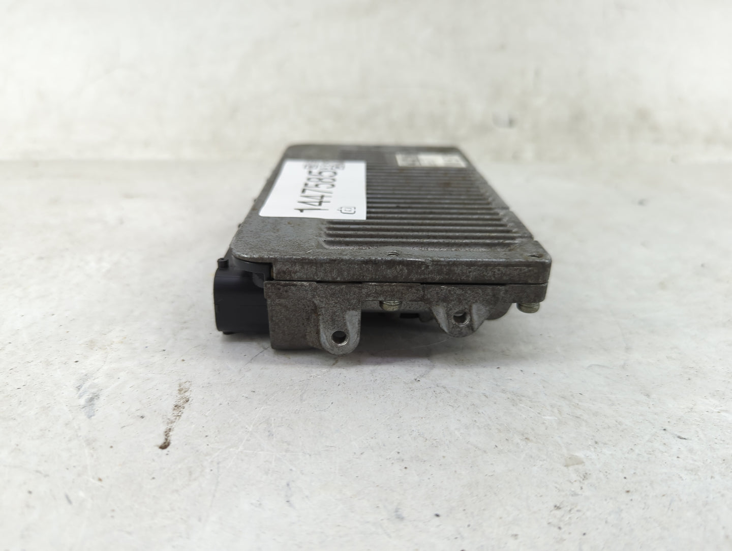 2015 Lexus Es350 PCM Engine Control Computer ECU ECM PCU OEM P/N:89661-33Q11 275600-5820 Fits OEM Used Auto Parts - Oemuseda