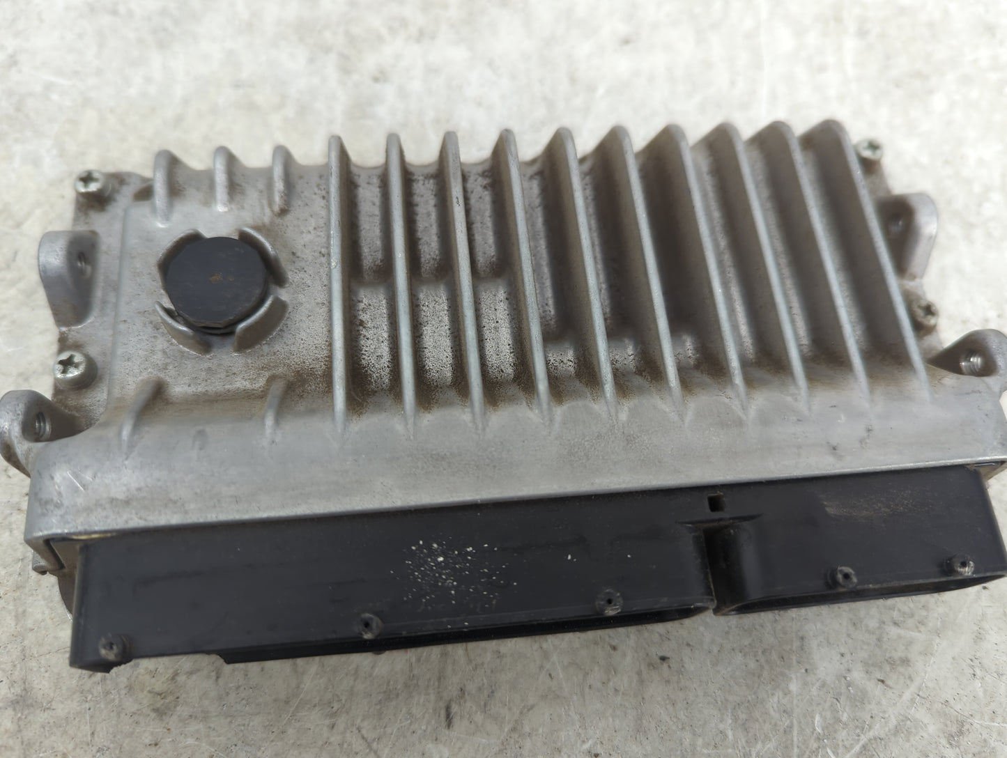 2015 Lexus Es350 PCM Engine Control Computer ECU ECM PCU OEM P/N:89661-33Q10 275600-2860 Fits OEM Used Auto Parts - Oemuseda