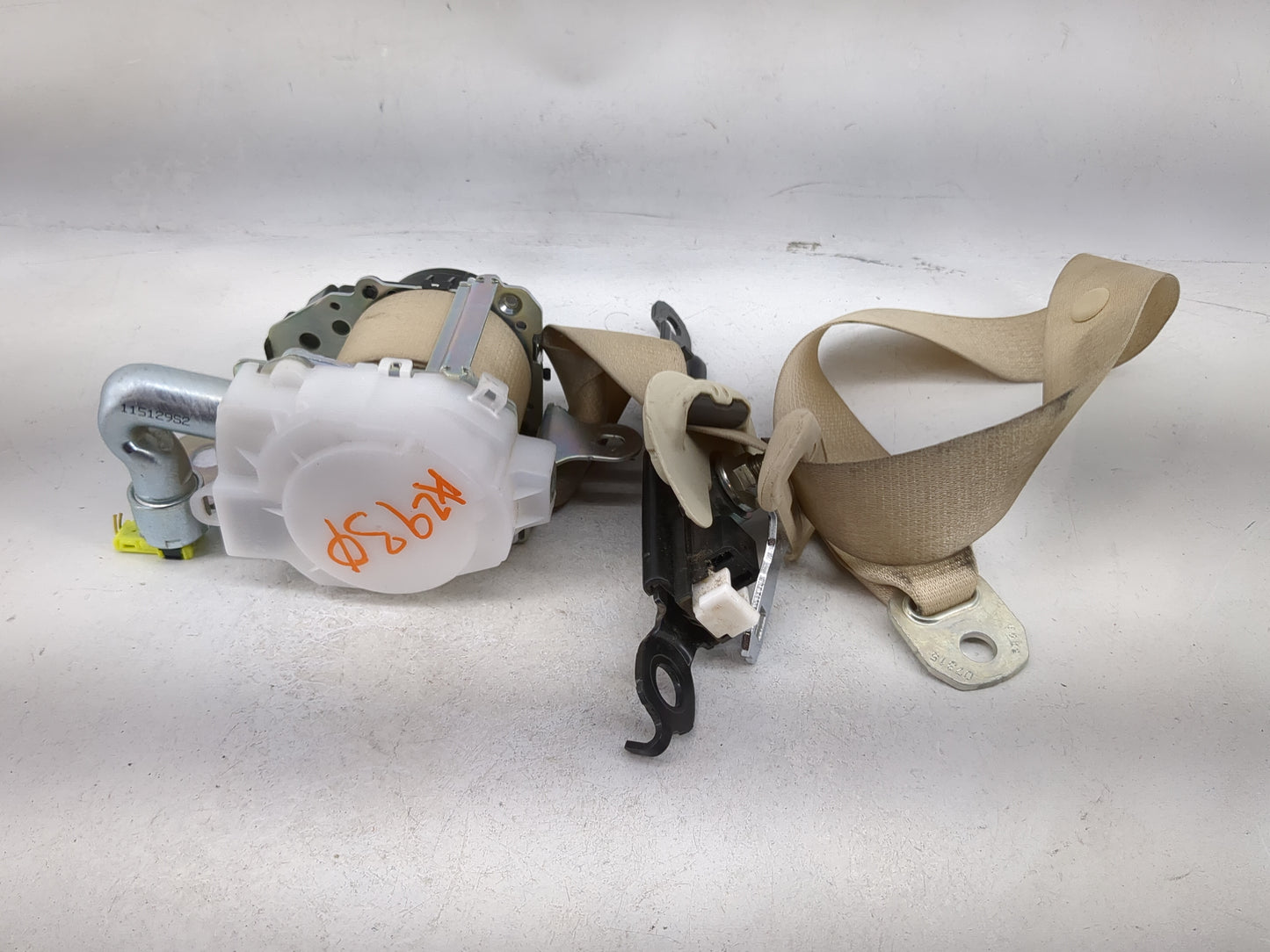 2013-2015 Lexus Es350 Driver Left Seat Belt Front Retractor Tan - Oemusedautoparts1.com
