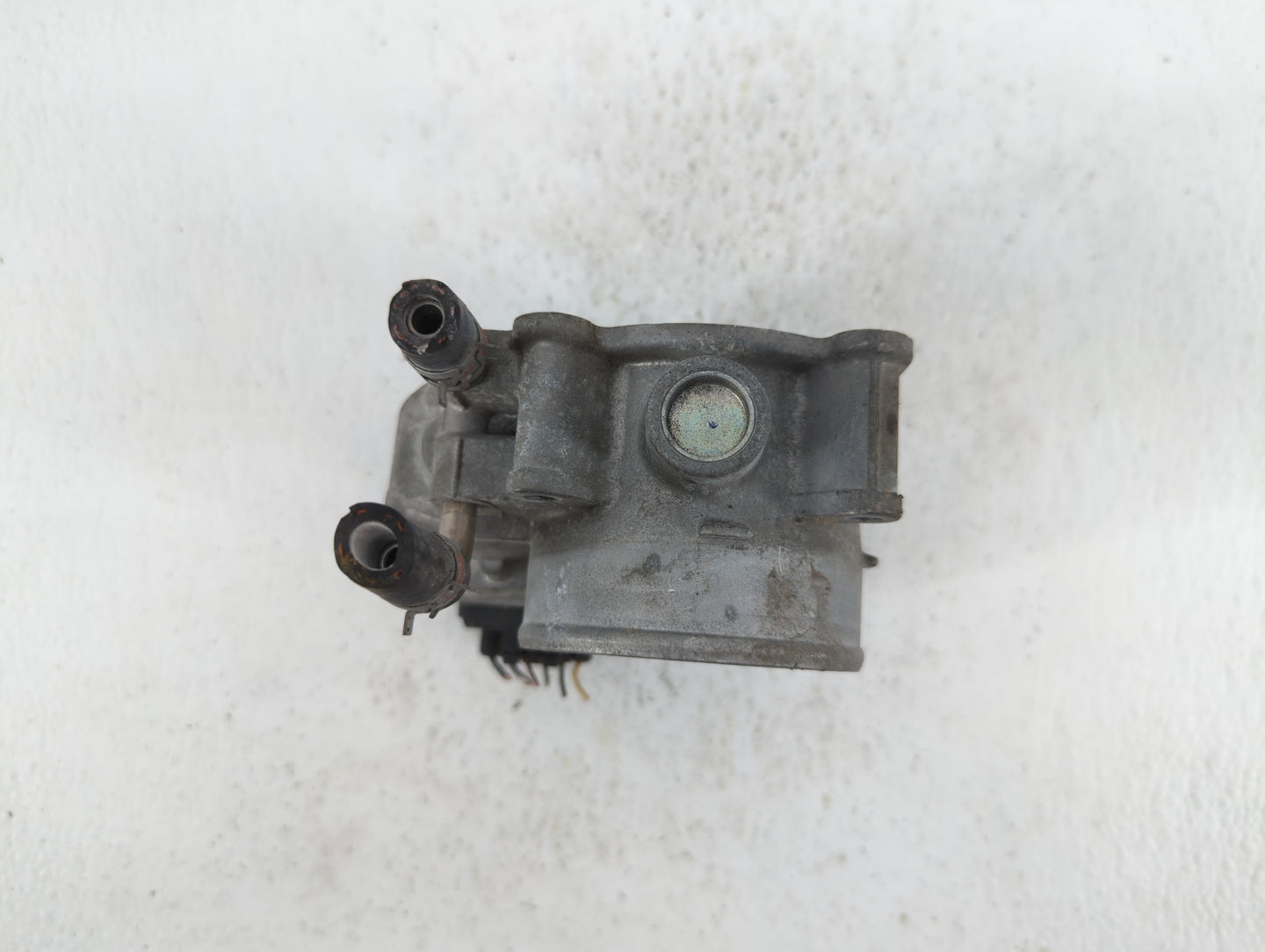 2007-2018 Lexus Es350 Throttle Body P/N:22030-0P050 22030-31030 Fits OEM Used Auto Parts - Oemusedautoparts1.com