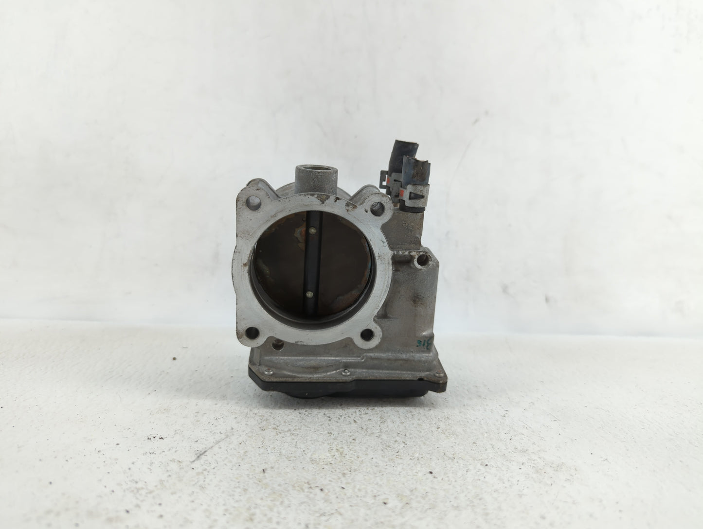 2007-2018 Lexus Es350 Throttle Body P/N:22030-0P050 22030-31030 Fits OEM Used Auto Parts - Oemusedautoparts1.com