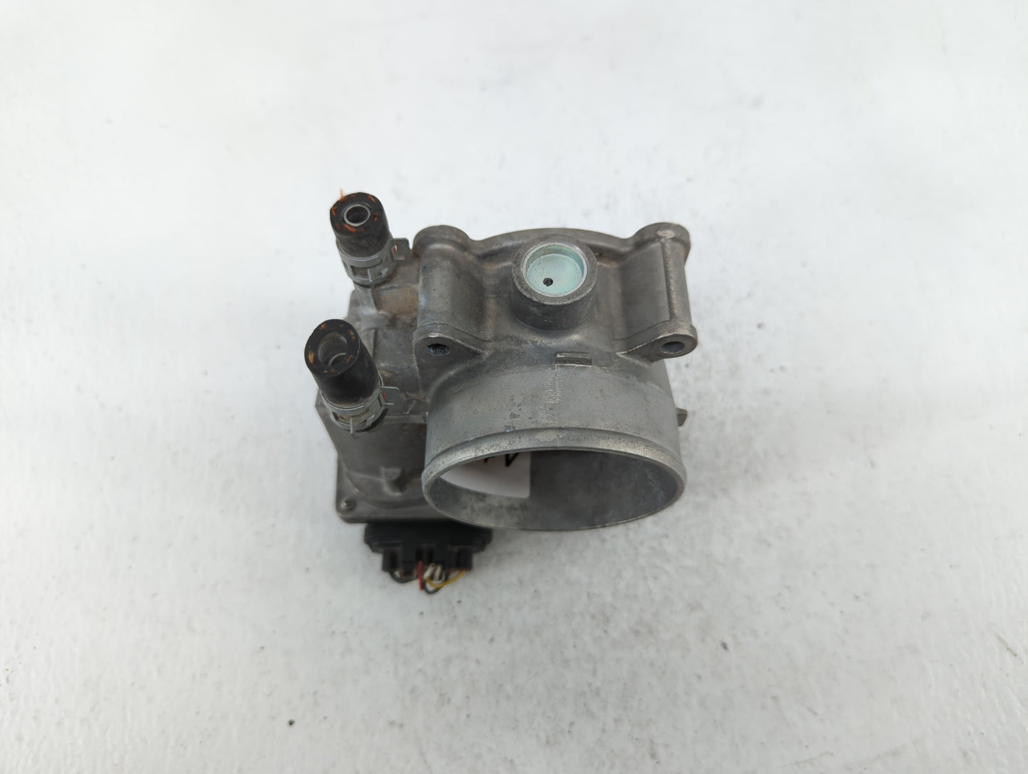 2007-2018 Lexus Es350 Throttle Body P/N:22030-0P050 22030-31030 Fits OEM Used Auto Parts - Oemusedautoparts1.com