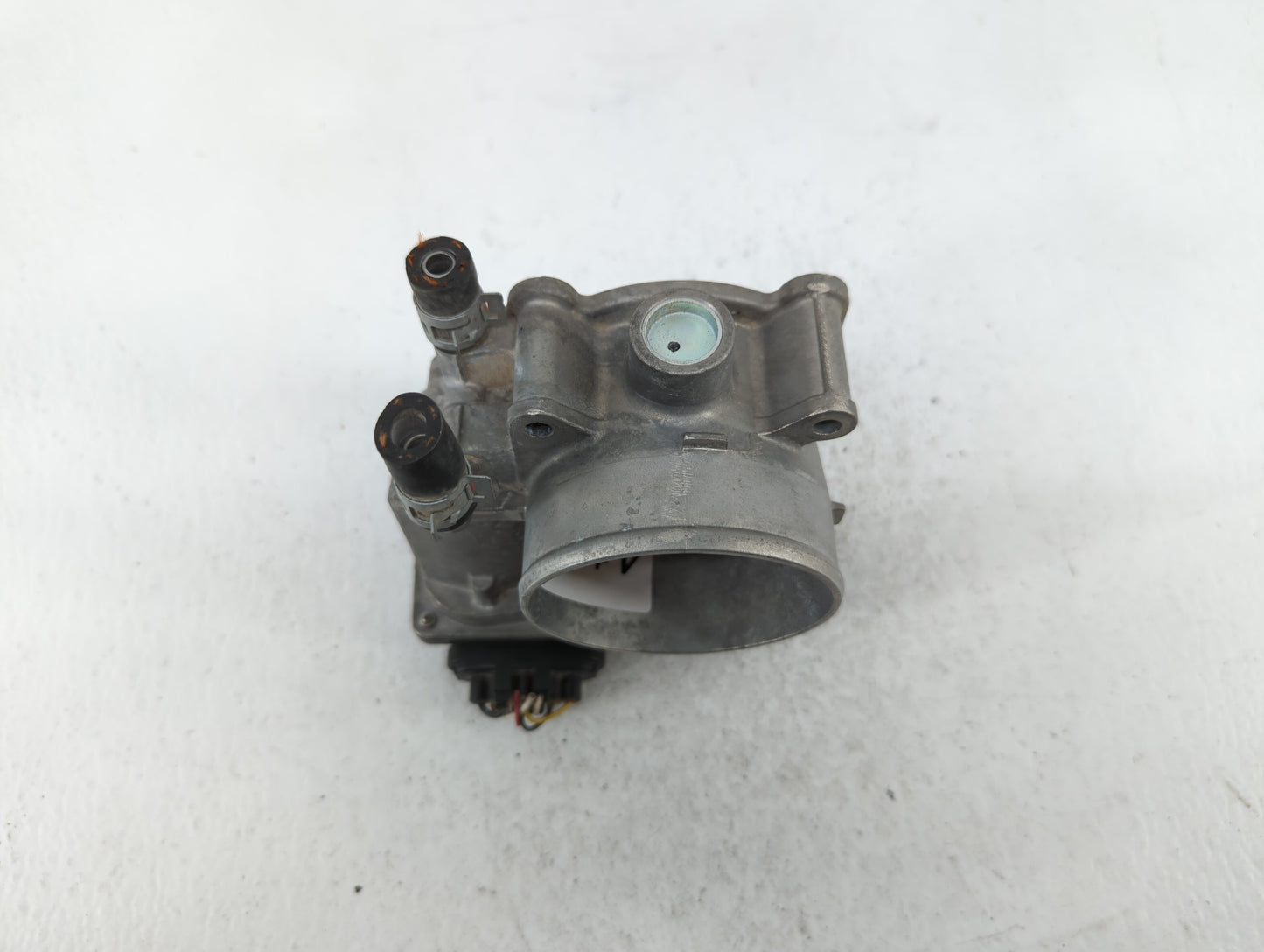 2007-2018 Lexus Es350 Throttle Body P/N:22030-0P050 22030-31030 Fits OEM Used Auto Parts - Oemusedautoparts1.com