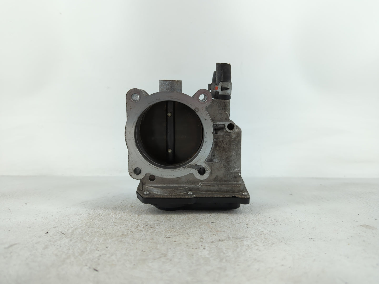 2007-2018 Lexus Es350 Throttle Body P/N:22030-0P050 Fits OEM Used Auto Parts - Oemusedautoparts1.com