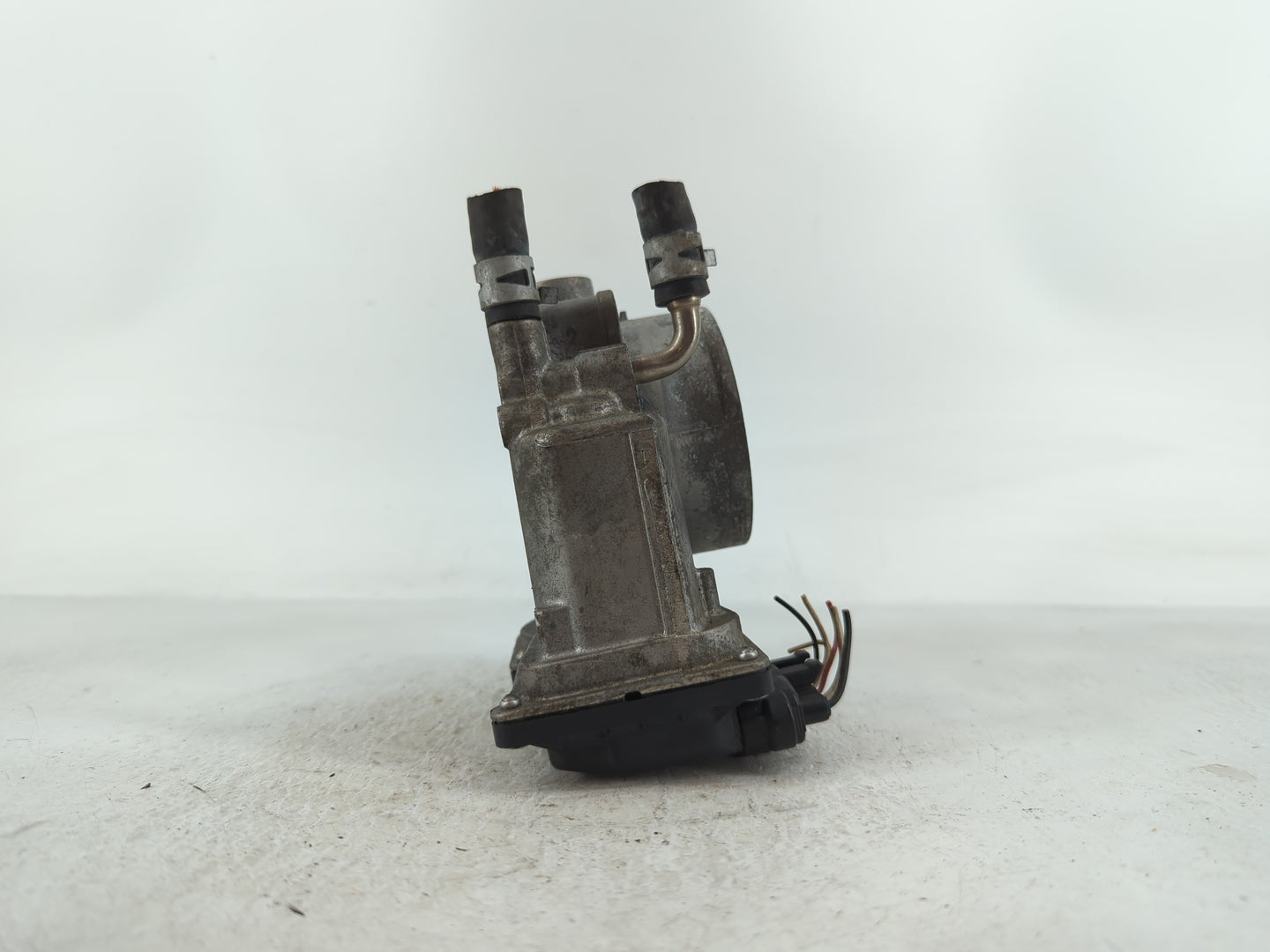 2007-2018 Lexus Es350 Throttle Body P/N:22030-0P050 Fits OEM Used Auto Parts - Oemusedautoparts1.com