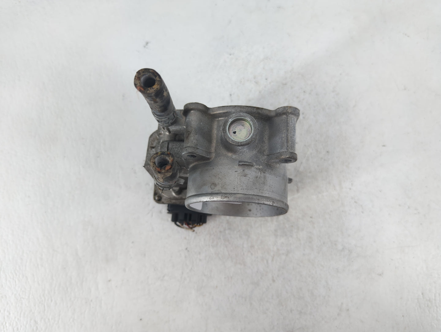2007-2018 Lexus Es350 Throttle Body P/N:22030-0P050 Fits OEM Used Auto Parts - Oemusedautoparts1.com