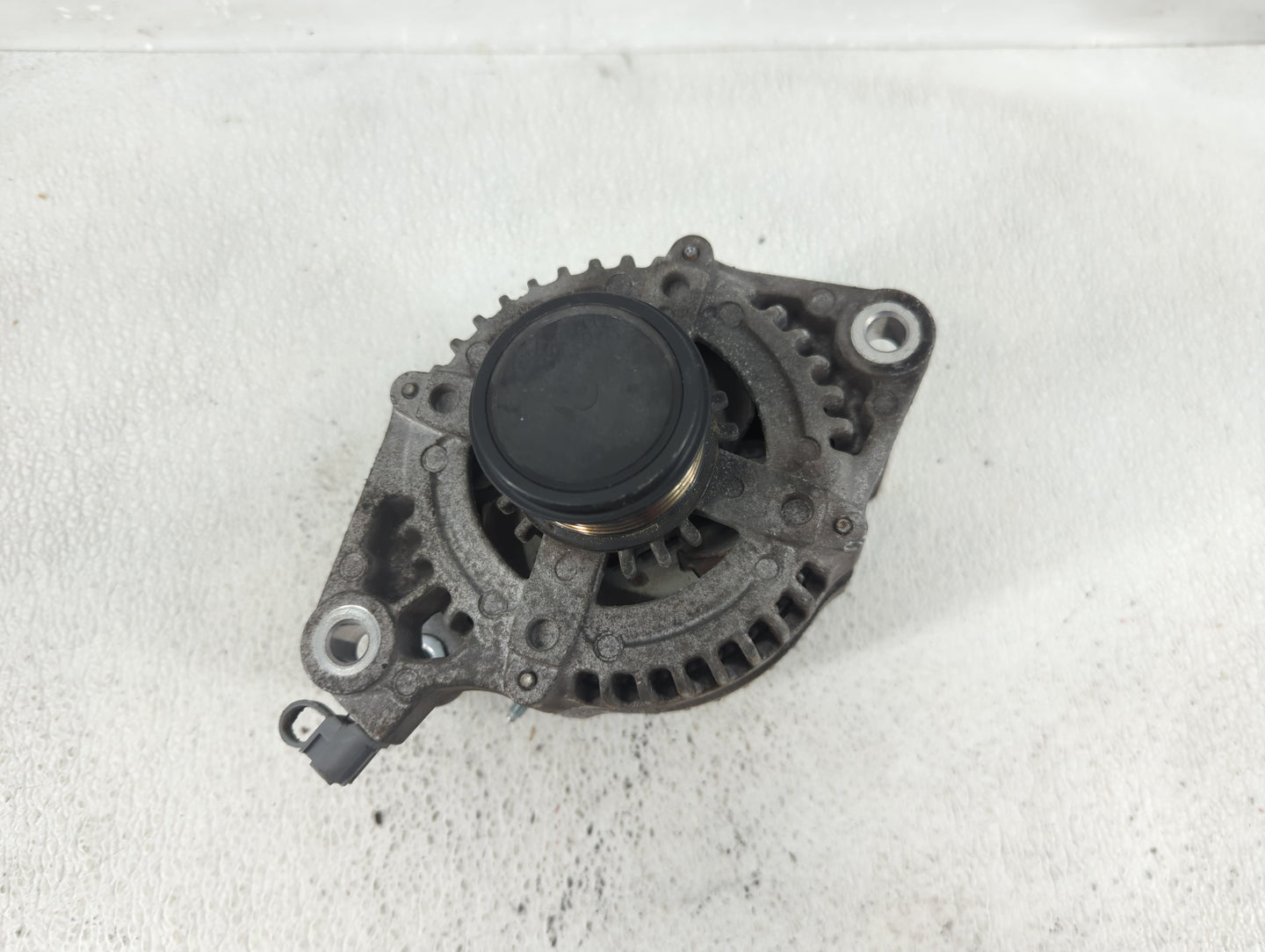 2014-2015 Lexus Is250 Alternator Replacement Generator Charging Assembly Engine OEM P/N:27060-31212 Fits OEM Used Auto Parts