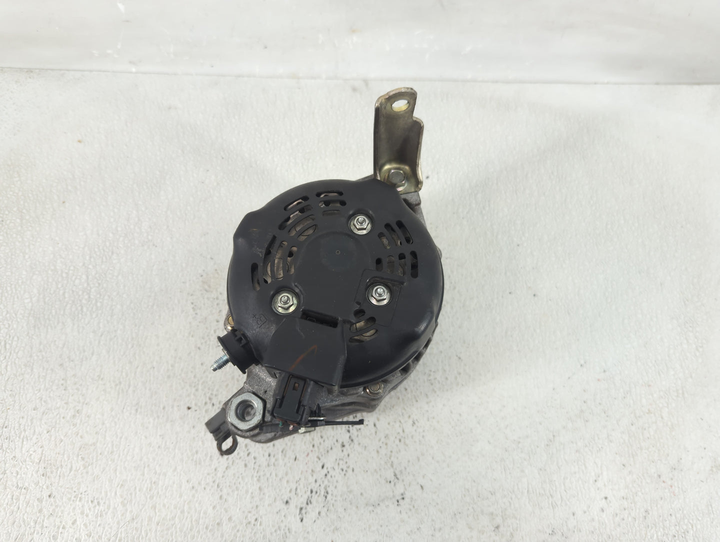 2014-2015 Lexus Is250 Alternator Replacement Generator Charging Assembly Engine OEM P/N:27060-31212 Fits OEM Used Auto Parts