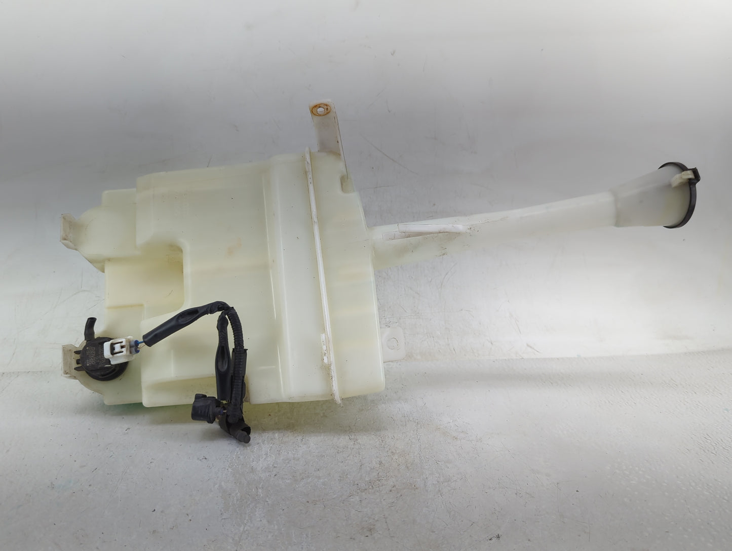 2014-2015 Lexus Is250 Windshield Washer Fluid Reservoir Bottle Oem - Oemusedautoparts1.com