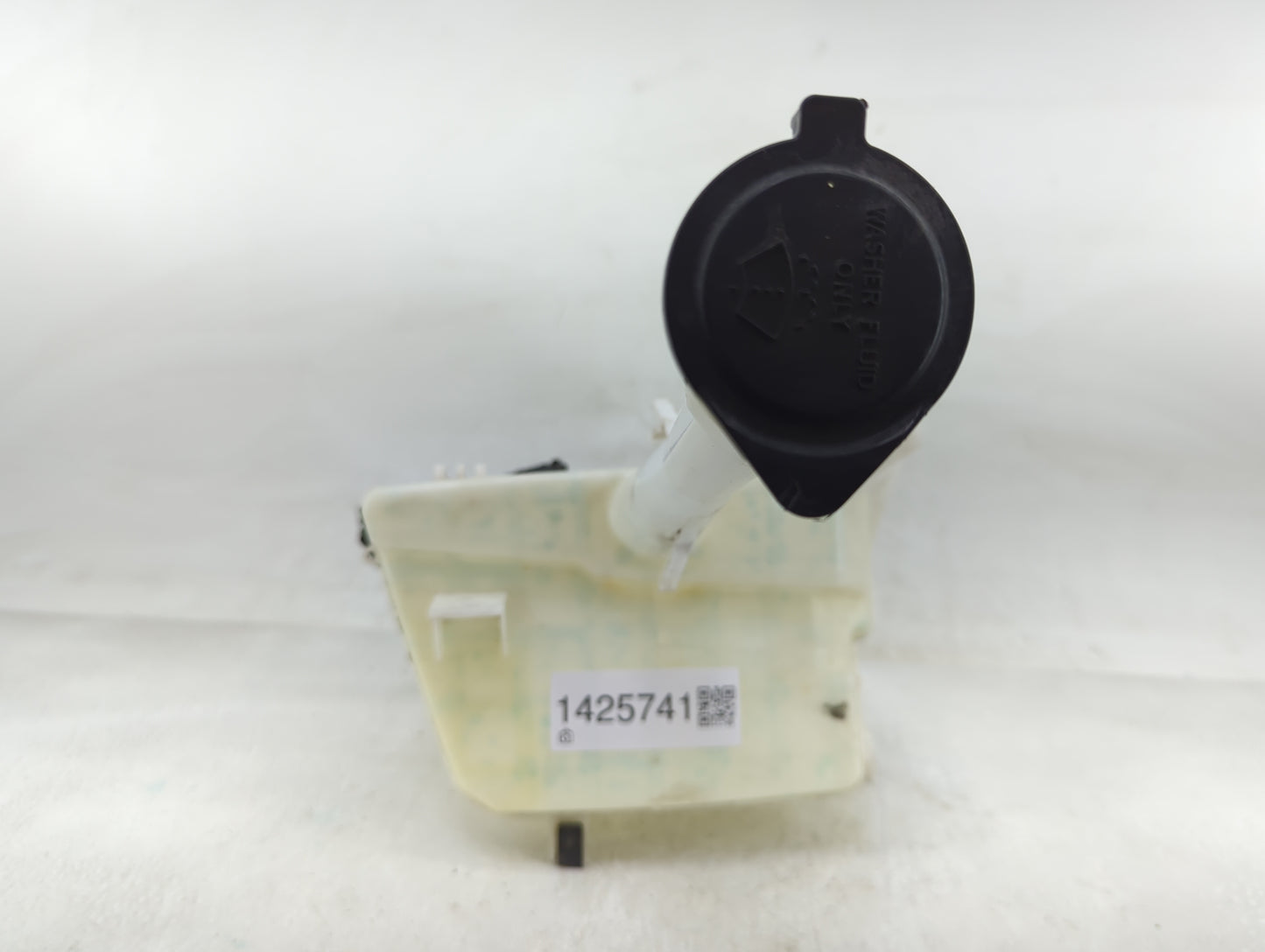 2014-2015 Lexus Is250 Windshield Washer Fluid Reservoir Bottle Oem - Oemusedautoparts1.com