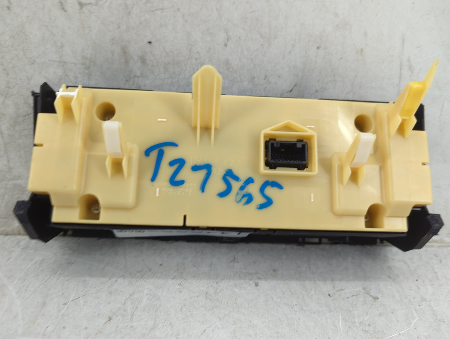 2015 Lexus Is250 Climate Control Module Temperature AC/Heater Replacement P/N:55900-53191 704-2F48 Fits OEM Used Auto Parts 