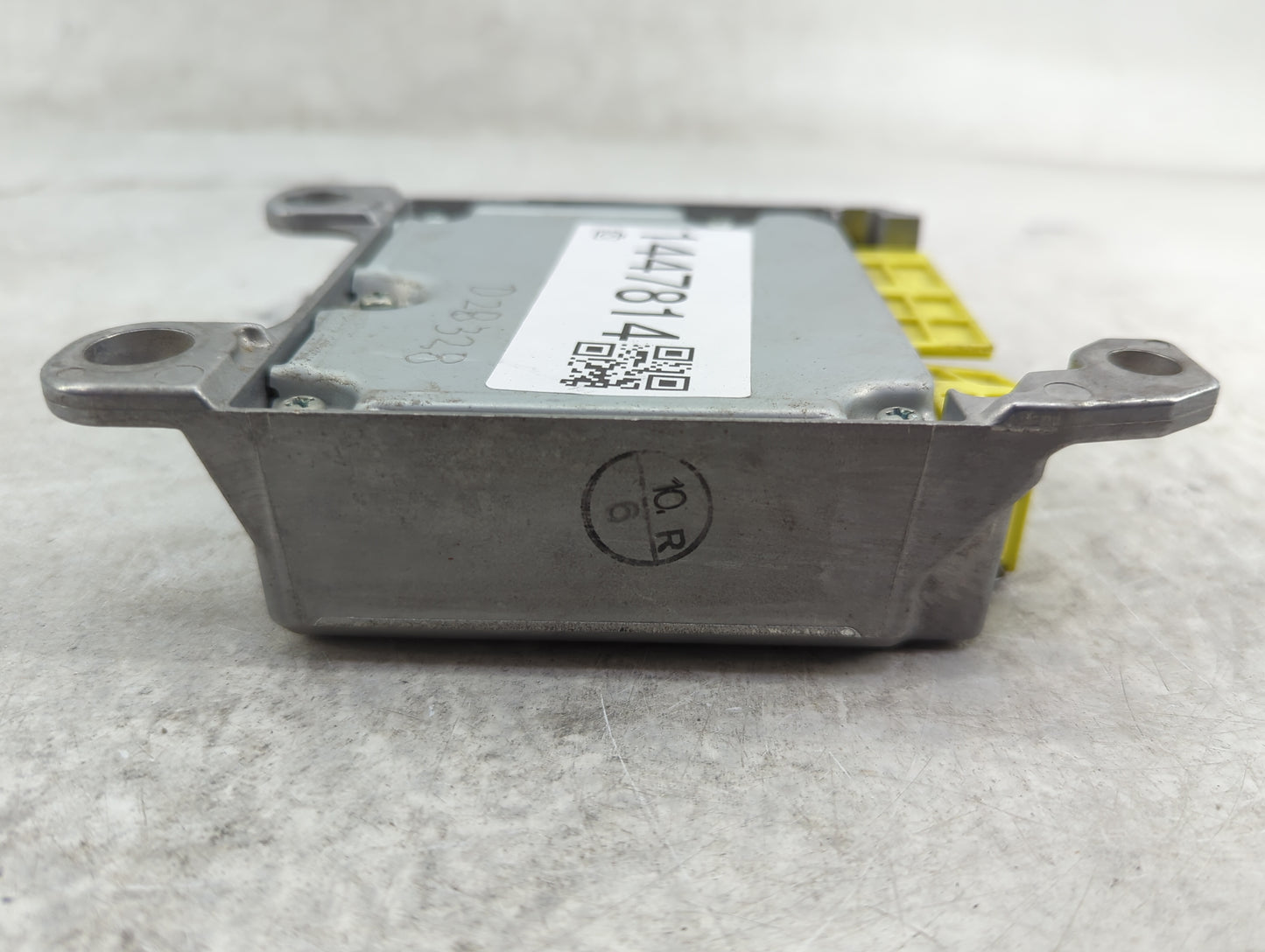 2014-2015 Lexus Is250 Safety Restraint Srs Airbag Control Module - Oemusedautoparts1.com