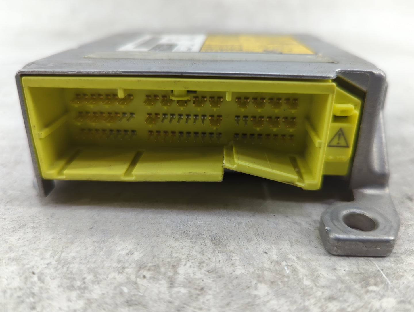 2014-2015 Lexus Is250 Safety Restraint Srs Airbag Control Module - Oemusedautoparts1.com
