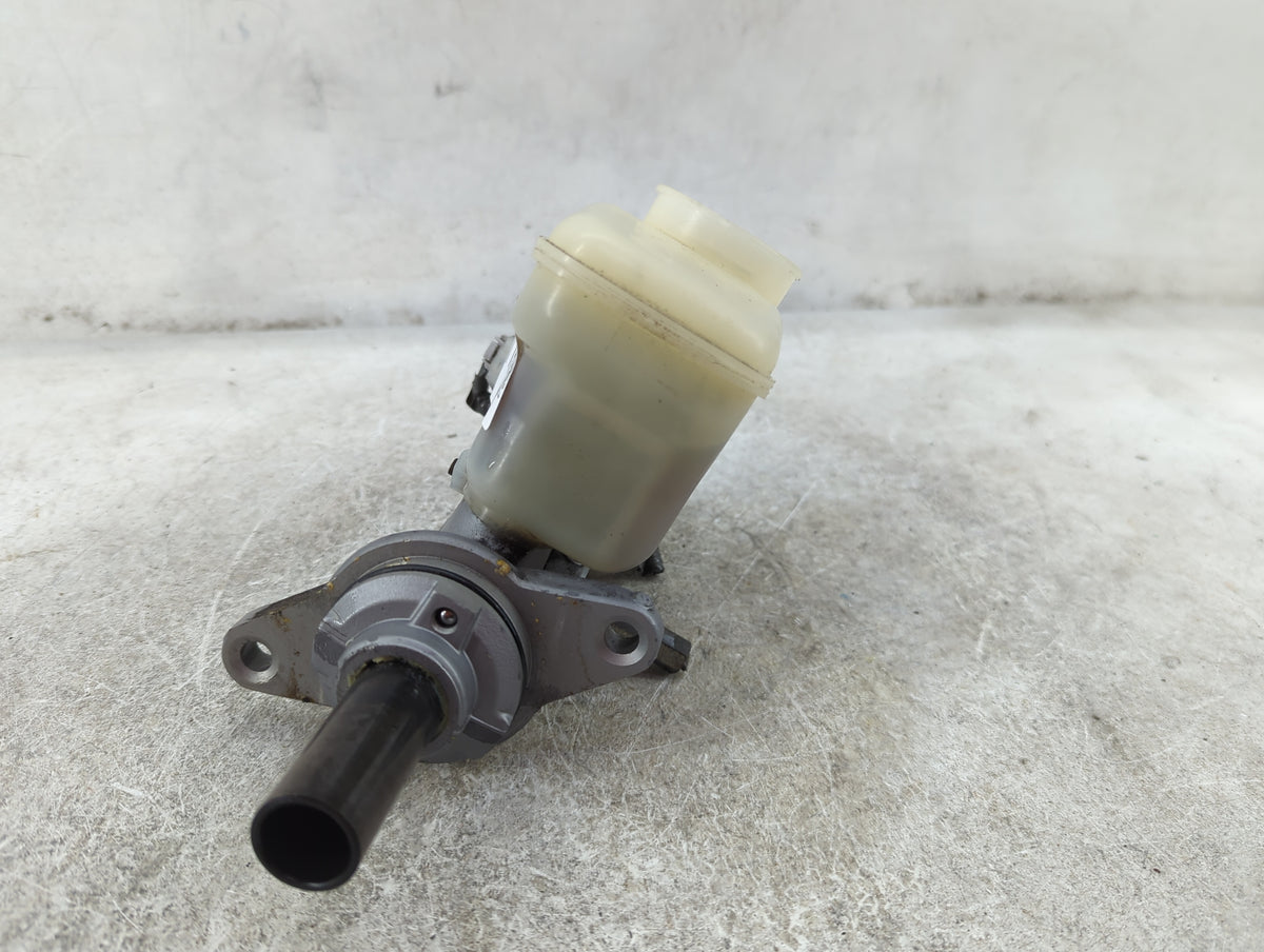 2014-2015 Lexus Is250 Brake Master Cylinder - Oemusedautoparts1.com
