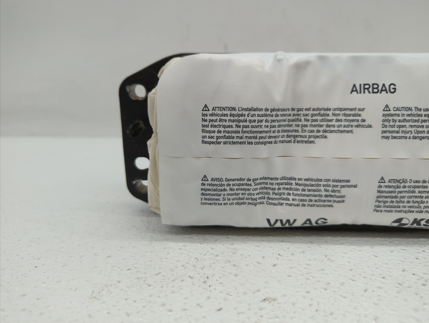 2014-2015 Lexus Is250 Air Bag Passenger Right Knee OEM P/N:0589-P1-000369 Fits Fits 2014 2015 2016 2017 2018 2019 OEM Used A