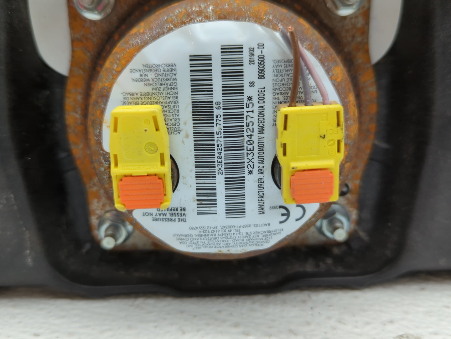 2014-2015 Lexus Is250 Air Bag Passenger Right Knee OEM P/N:0589-P1-000369 Fits Fits 2014 2015 2016 2017 2018 2019 OEM Used A