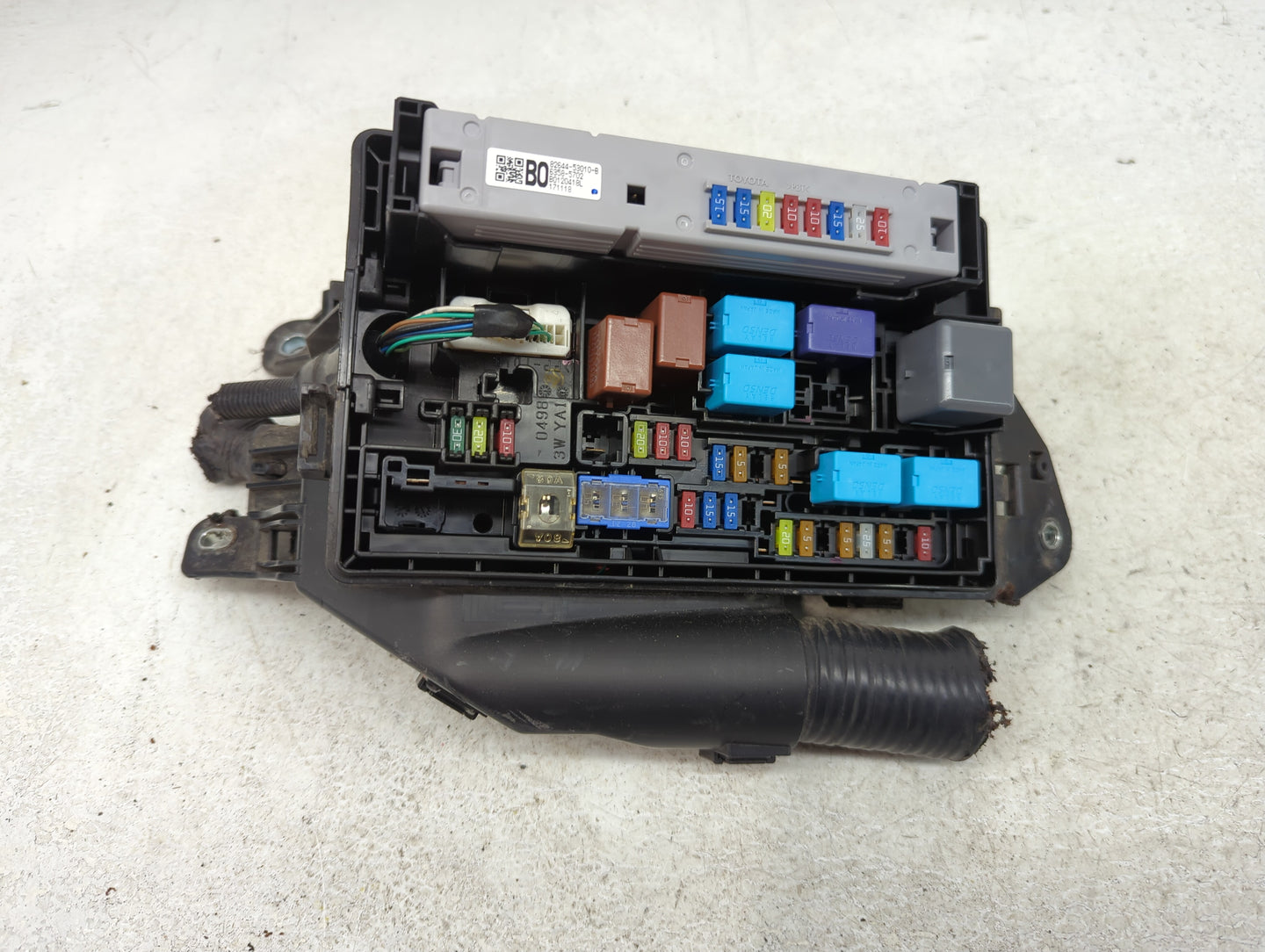 2016-2019 Lexus Is300 Fusebox Fuse Box Panel Relay Module P/N:82662-53380 Fits Fits 2014 2015 2016 2017 2018 2019 OEM Used A