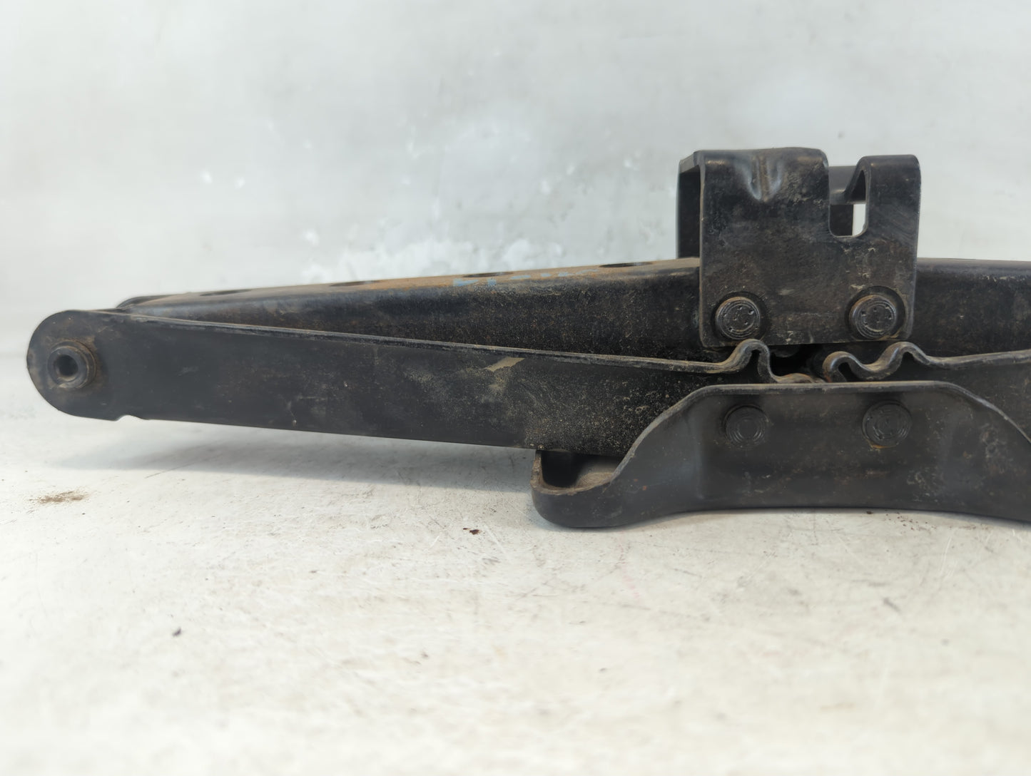 2015 Lexus Nx200t Spare Scissor Car Jack - Oemusedautoparts1.com