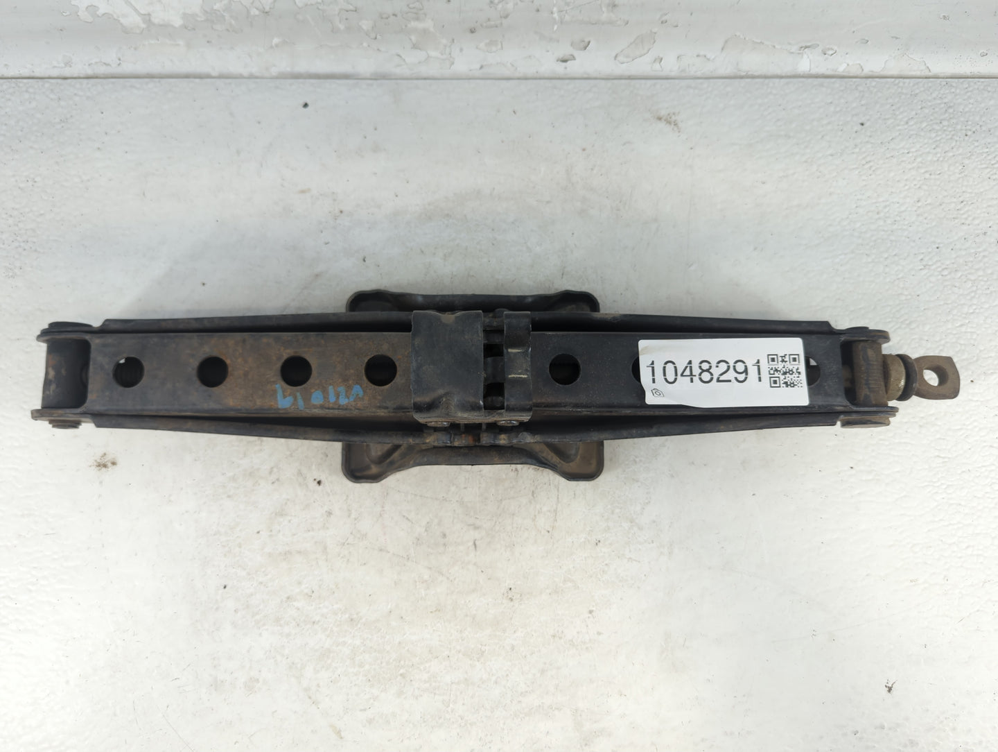 2015 Lexus Nx200t Spare Scissor Car Jack - Oemusedautoparts1.com