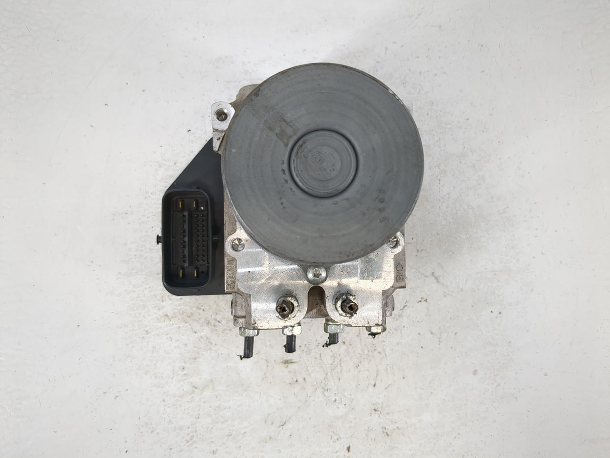 2015 Lexus Rc350 Anti-Lock Brake ABS Pump Module Actuator OEM P/N:89541-24090 44540-24020 Fits OEM Used Auto Parts - Oemused