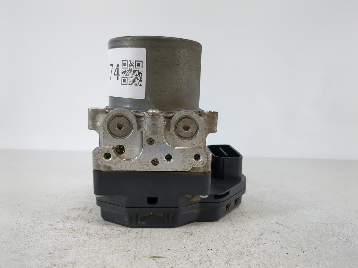 2015 Lexus Rc350 Anti-Lock Brake ABS Pump Module Actuator OEM P/N:89541-24090 44540-24020 Fits OEM Used Auto Parts - Oemused