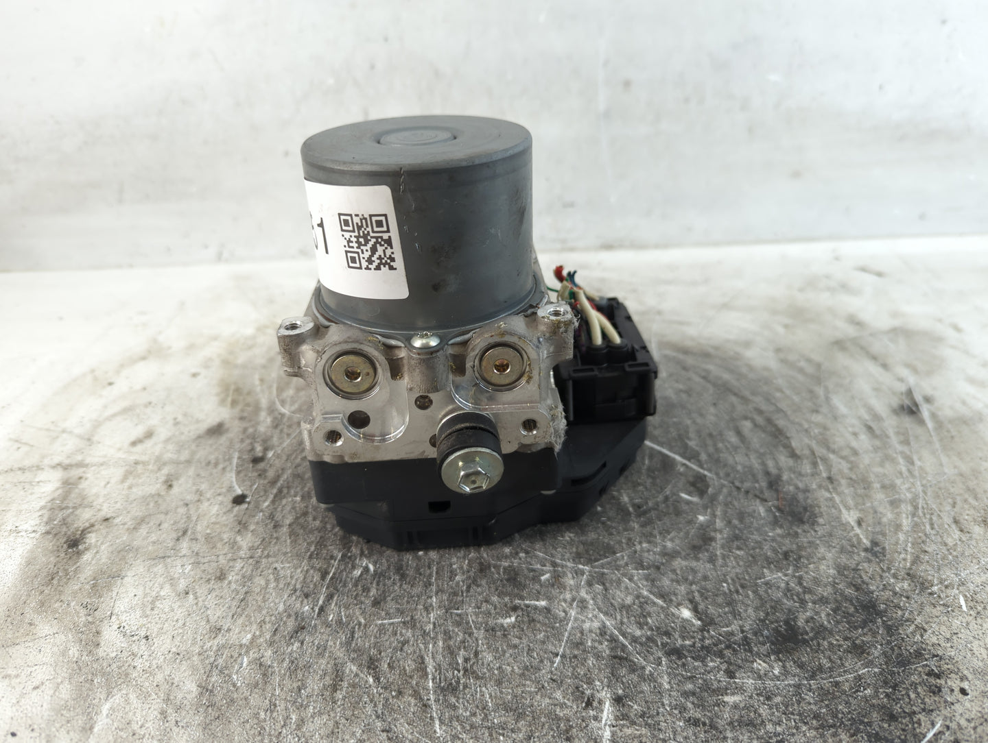 2015 Lexus Rc350 ABS Pump Control Module Replacement P/N:89541-24090 Fits OEM Used Auto Parts - Oemusedautoparts1.com