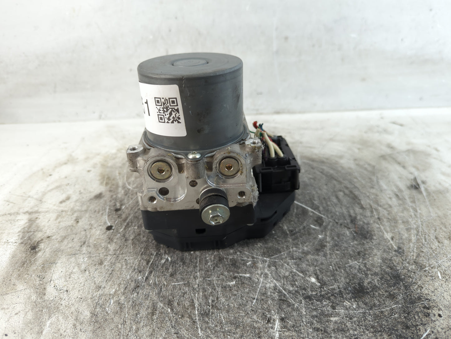 2015 Lexus Rc350 ABS Pump Control Module Replacement P/N:89541-24090 Fits OEM Used Auto Parts - Oemusedautoparts1.com