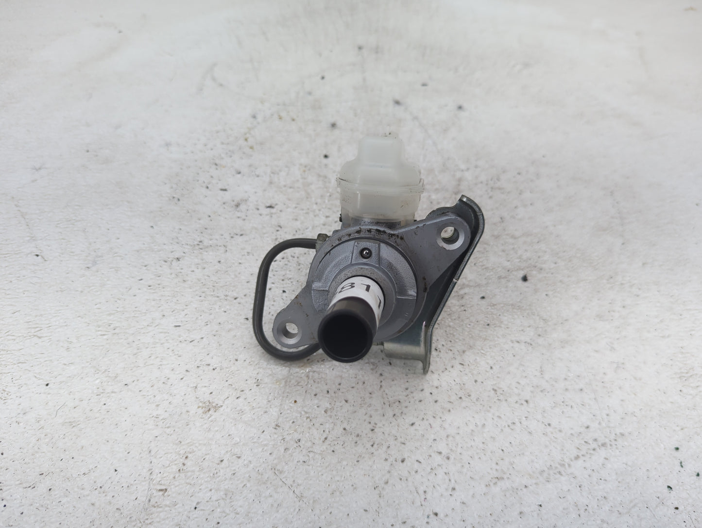 2010-2022 Lexus Rx350 Brake Master Cylinder - Oemusedautoparts1.com